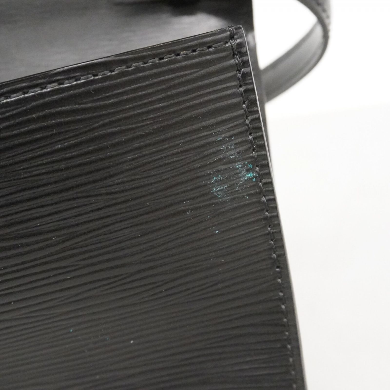 ルイ・ヴィトン(Louis Vuitton) ルイ・ヴィトン ショルダーバッグ エピ 