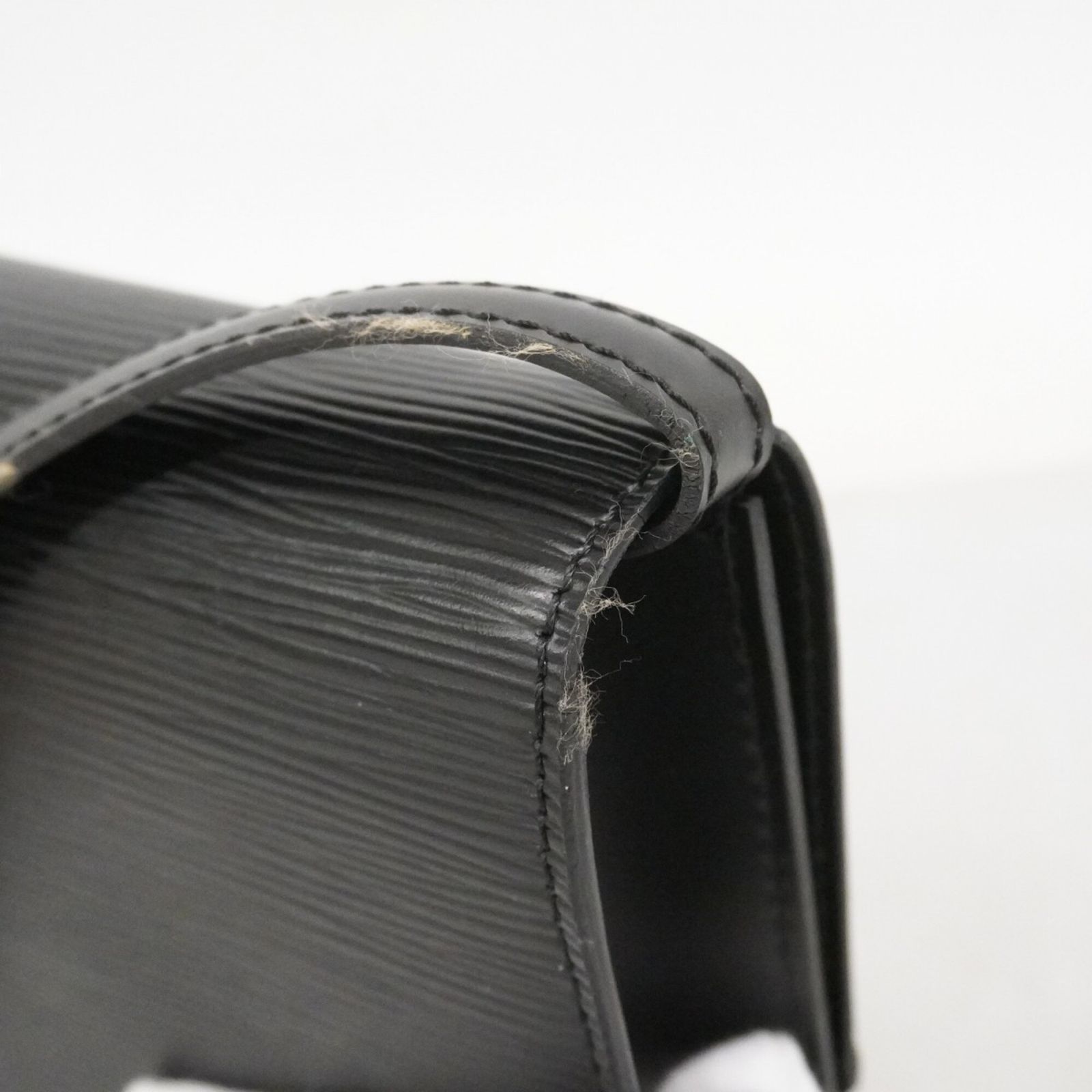 ルイ・ヴィトン(Louis Vuitton) ルイ・ヴィトン ショルダーバッグ エピ