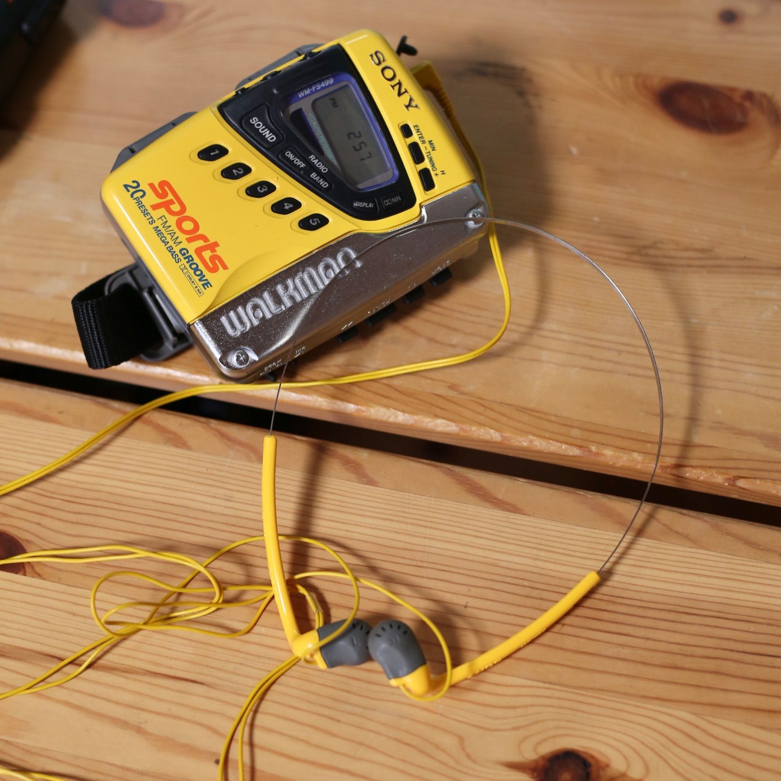 SONY SPORTS WALKMAN WM-FS499 整備済み 動作品 - メルカリ