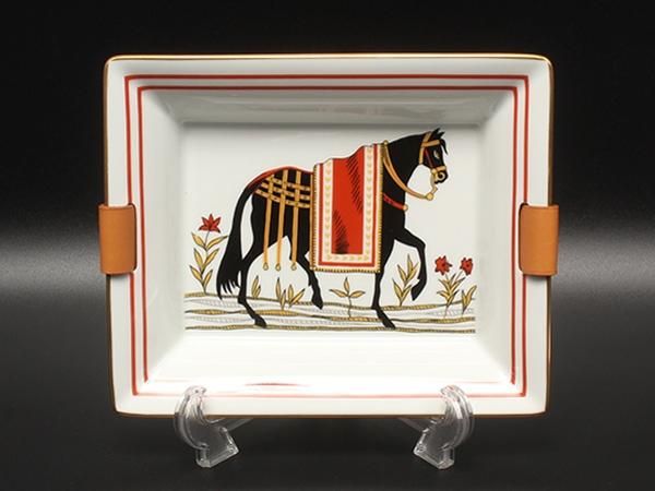 美品 エルメス 小物入れ トレイ 馬柄 レザー HERMES