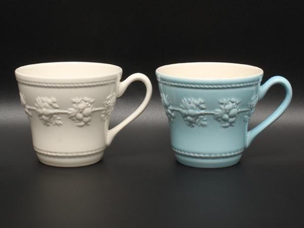 美品 ウエッジウッド マグカップ 2点セット ペア フェスティビティ アイボリー ブルー WEDGWOOD