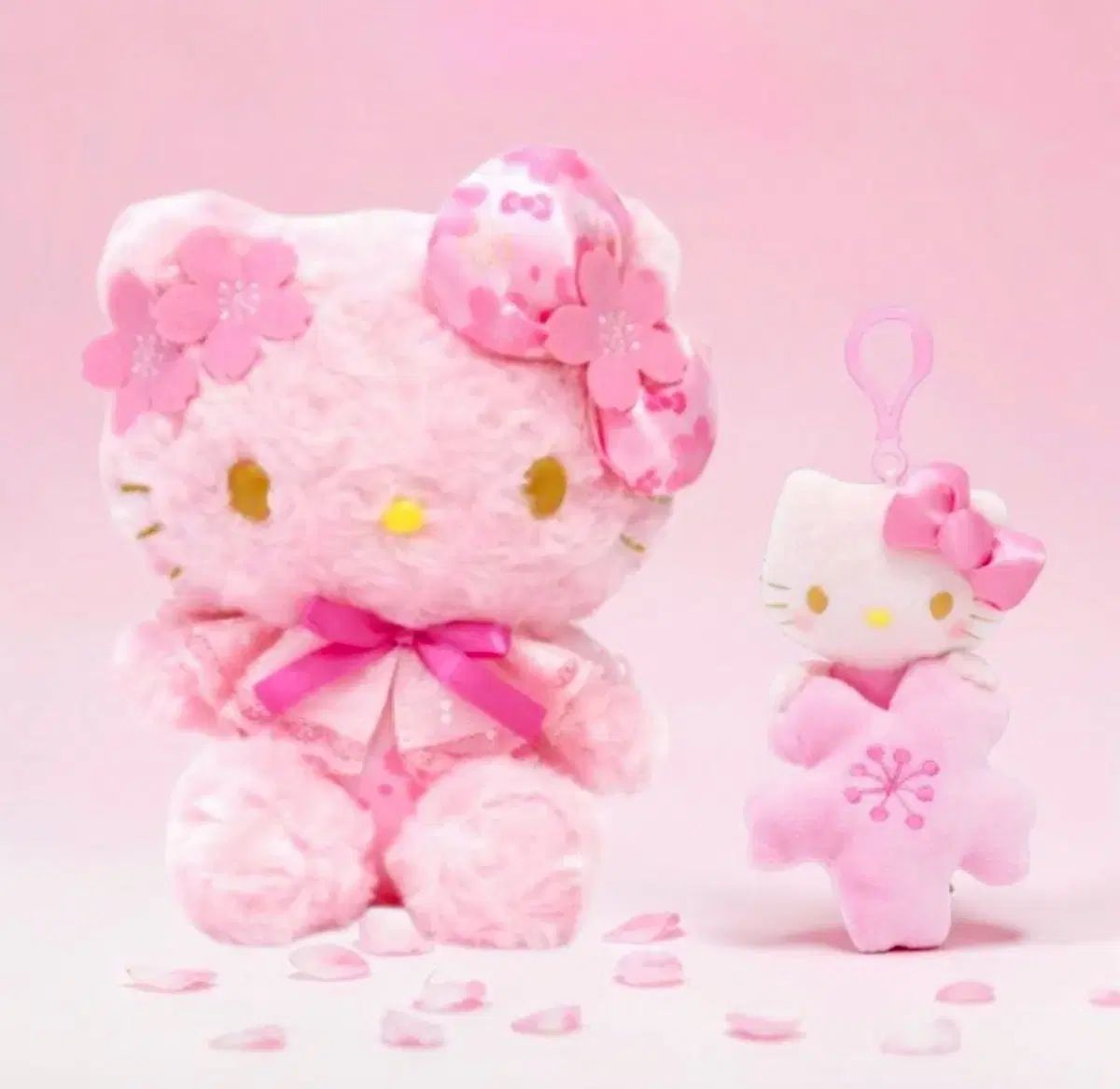 (予約) サンリオ ハローキティ 海外モデル ピンク 桜 マスコット ぬいぐるみ キーホルダー