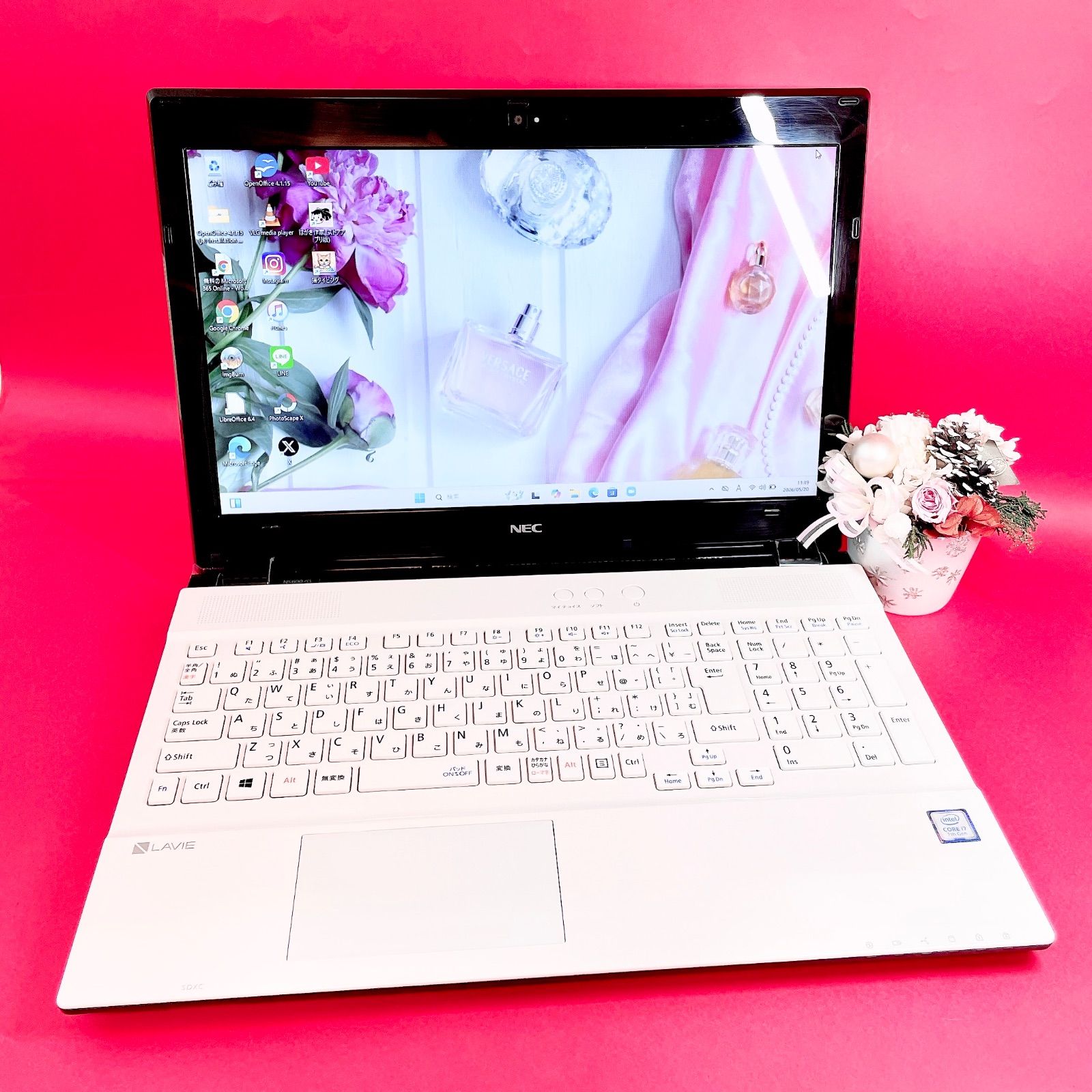 NEC Core i7 SSD256GB 白ノートPC Windows11 - メルカリ
