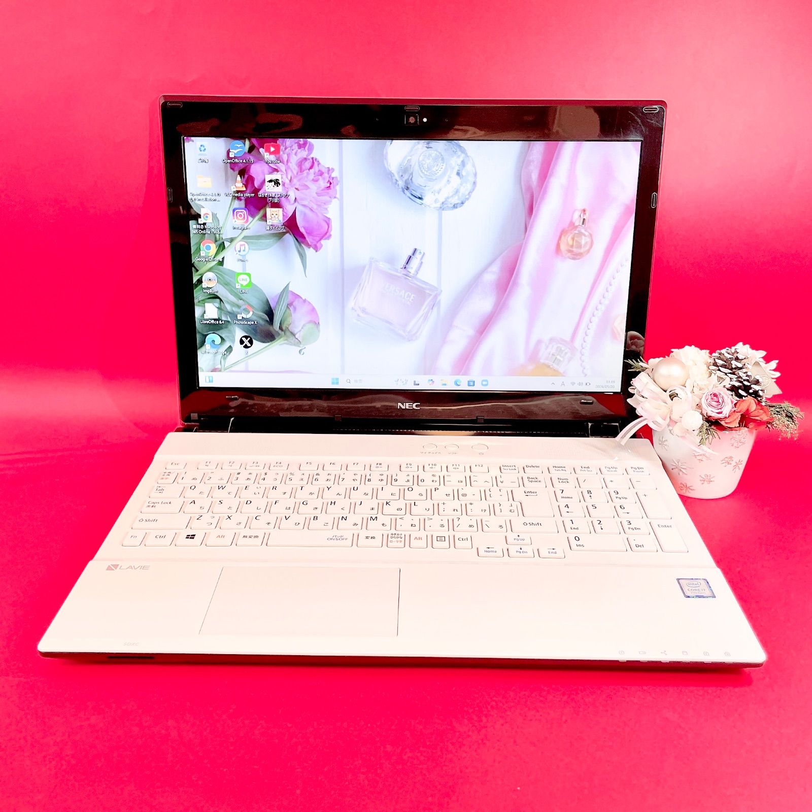 NEC Core i7 SSD256GB 白ノートPC Windows11 - メルカリ NEC Core i7 SSD256GB 白ノートPC Windows11 - メルカリ