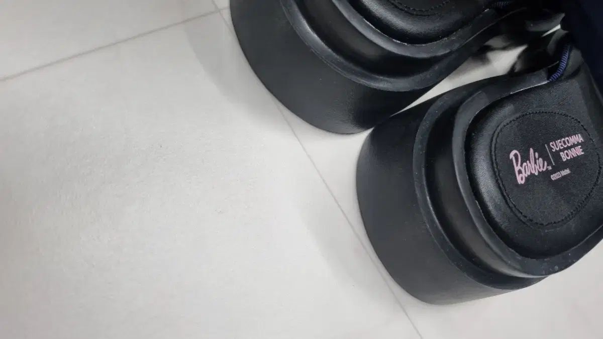シューコンマボニー リー リボンスサンダル 370 240