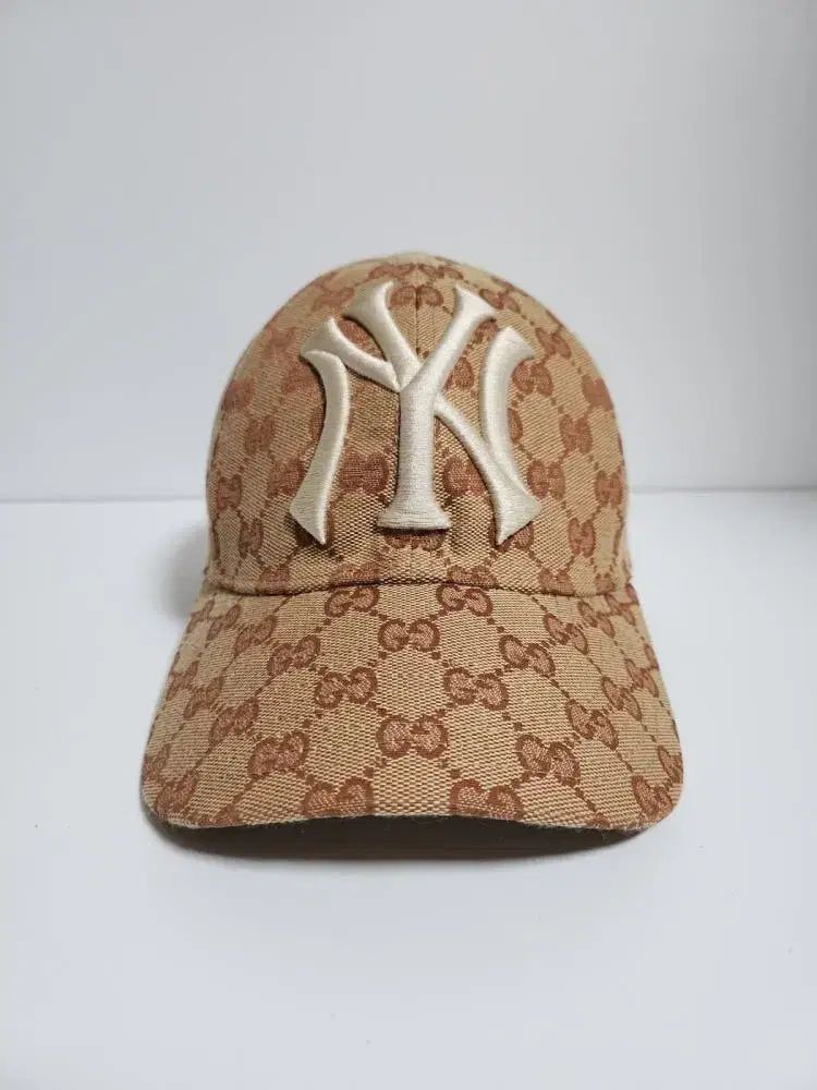 グッチ GG パータン NY ベースボールキャップ