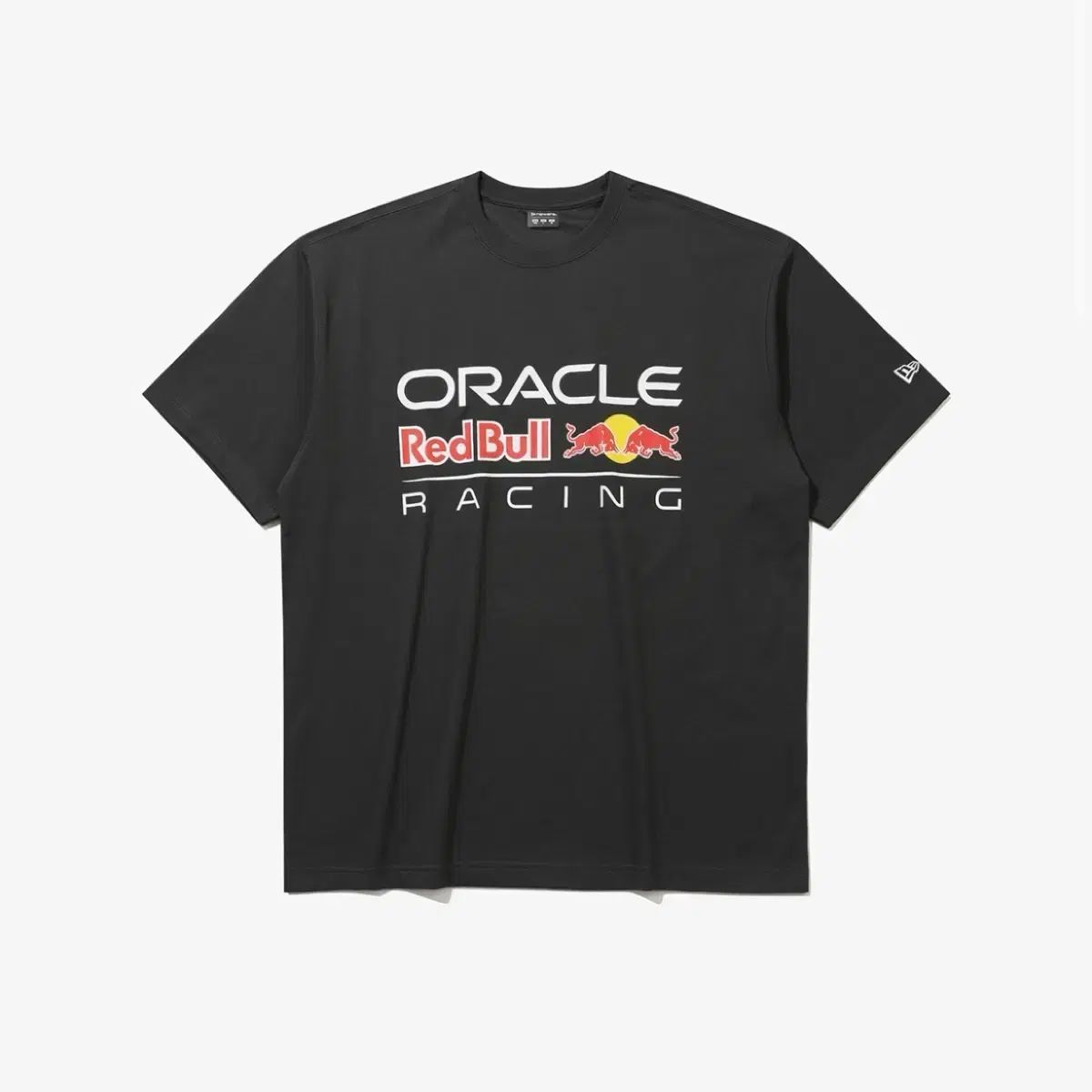 M L NEW ERA ニューエラ x レッドブル レーシング ロゴ Tシャツ DARK GRAY