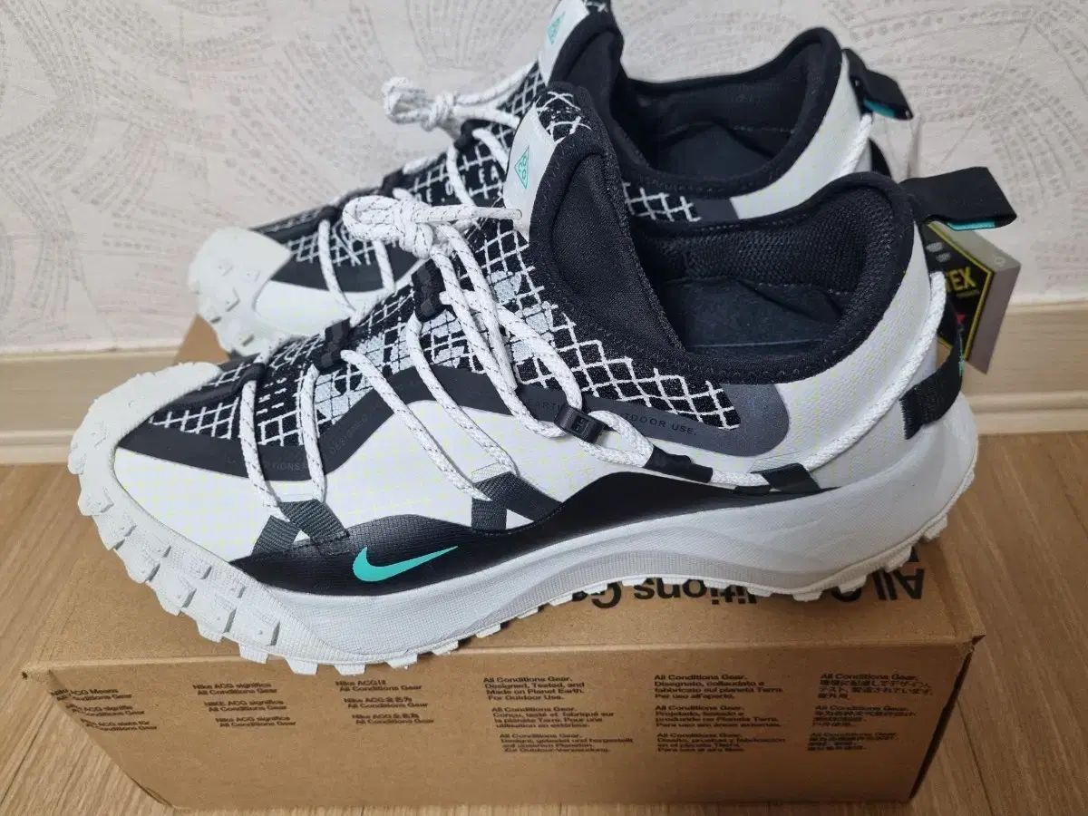 ナイキ acg 280mm