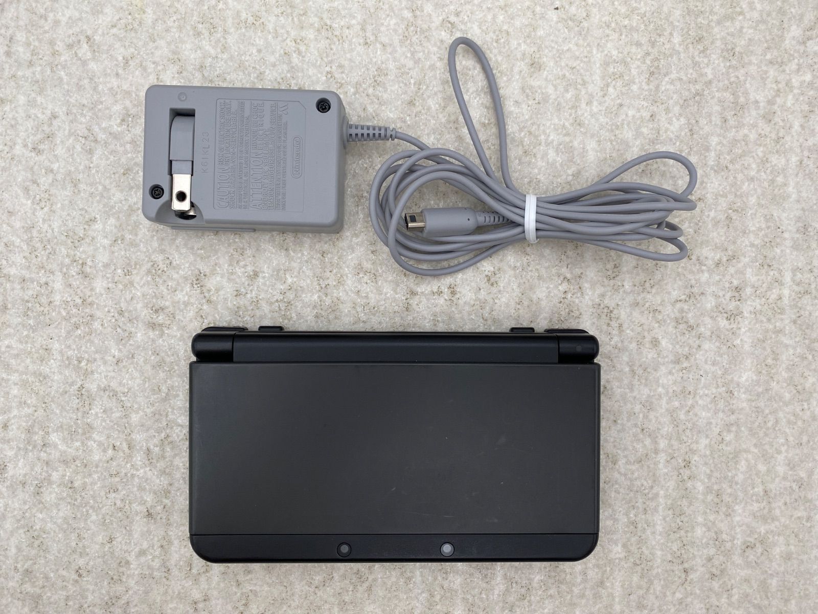 Newニンテンドー3DS 本体　ブラック　動作品