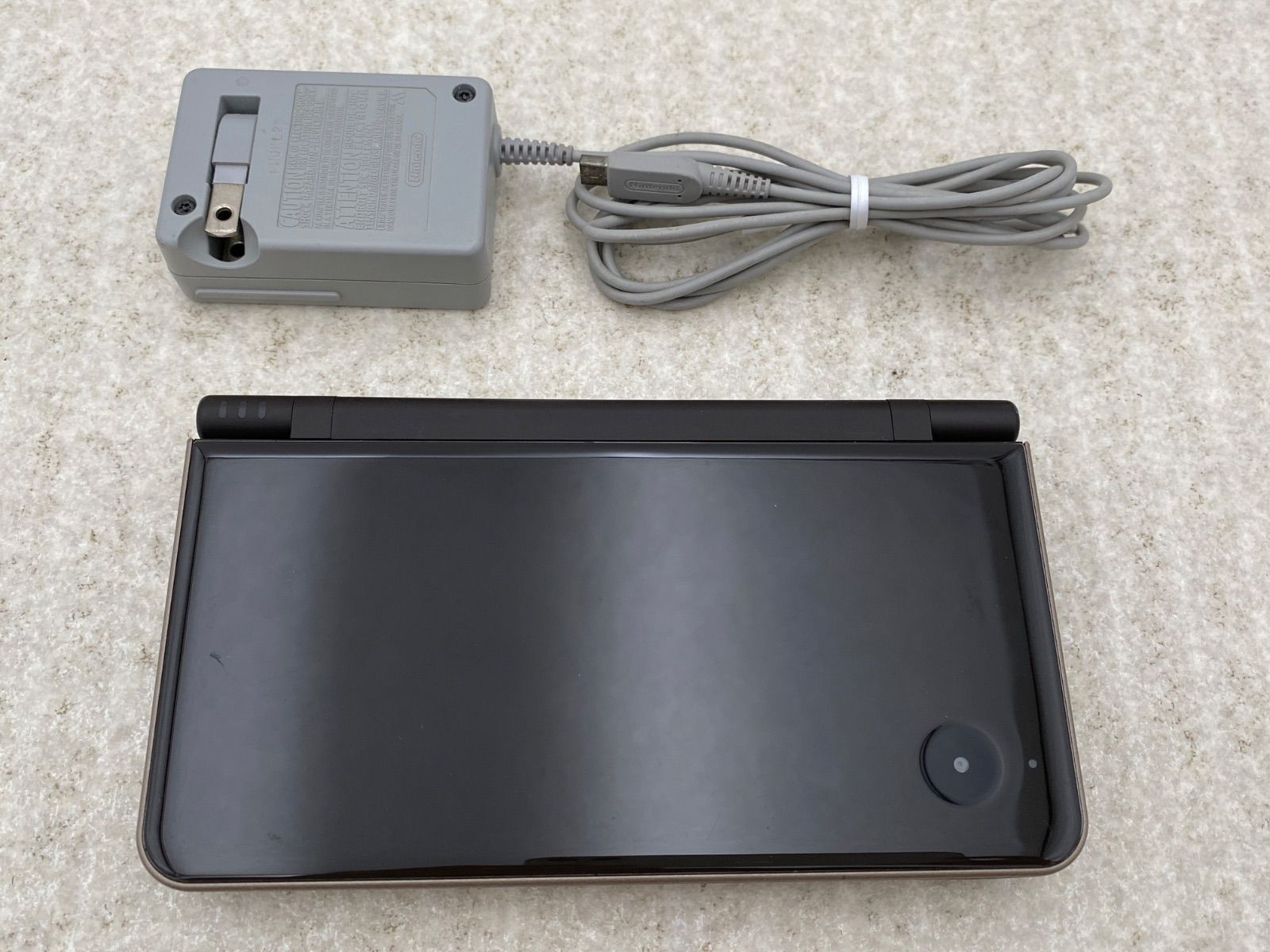 ニンテンドーDSi LL 本体　ダークブラウン