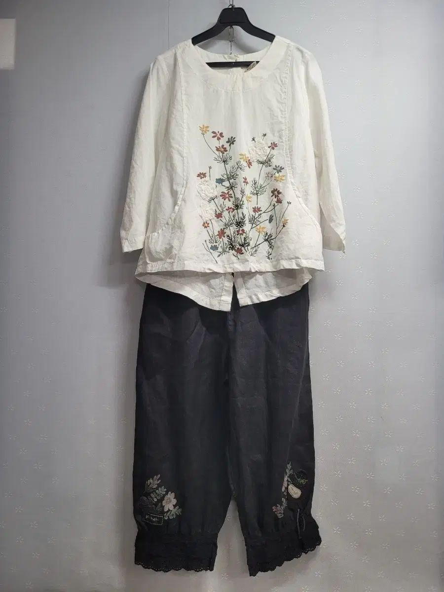 77)ミシェルリー 刺繍 花柄 リネン 上下セット