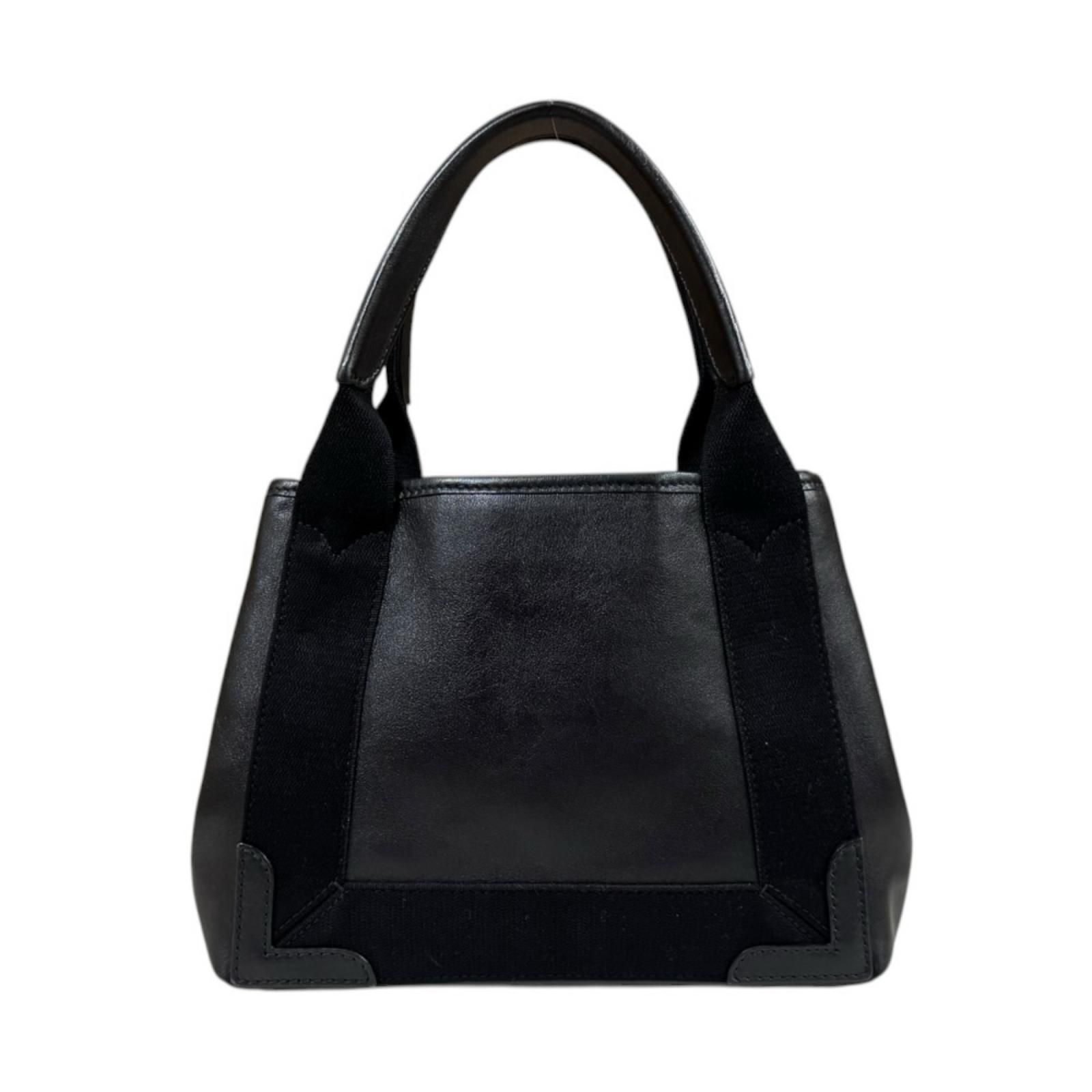 BALENCIAGA ネイビーカバス XS パンチングロゴ レザー ブラック BALENCIAGA ネイビーカバス XS パンチングロゴ レザー ブラック