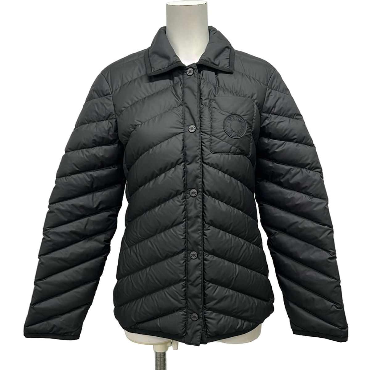 HERMES(エルメス) ダウンジャケット サイズ36 S レディース美品 - 3H0185DA 黒 長袖/冬/クルードセル ダウン