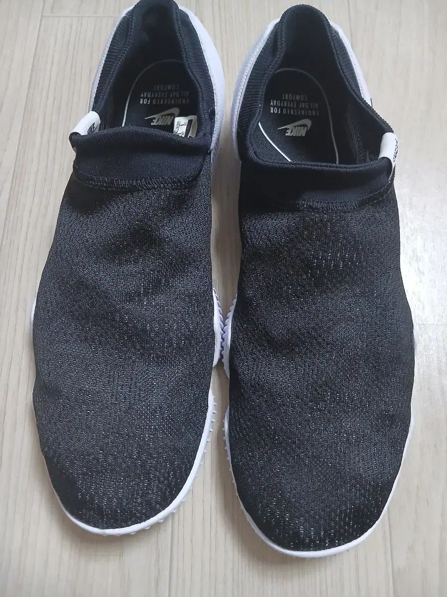 NIKE アクアキー 360