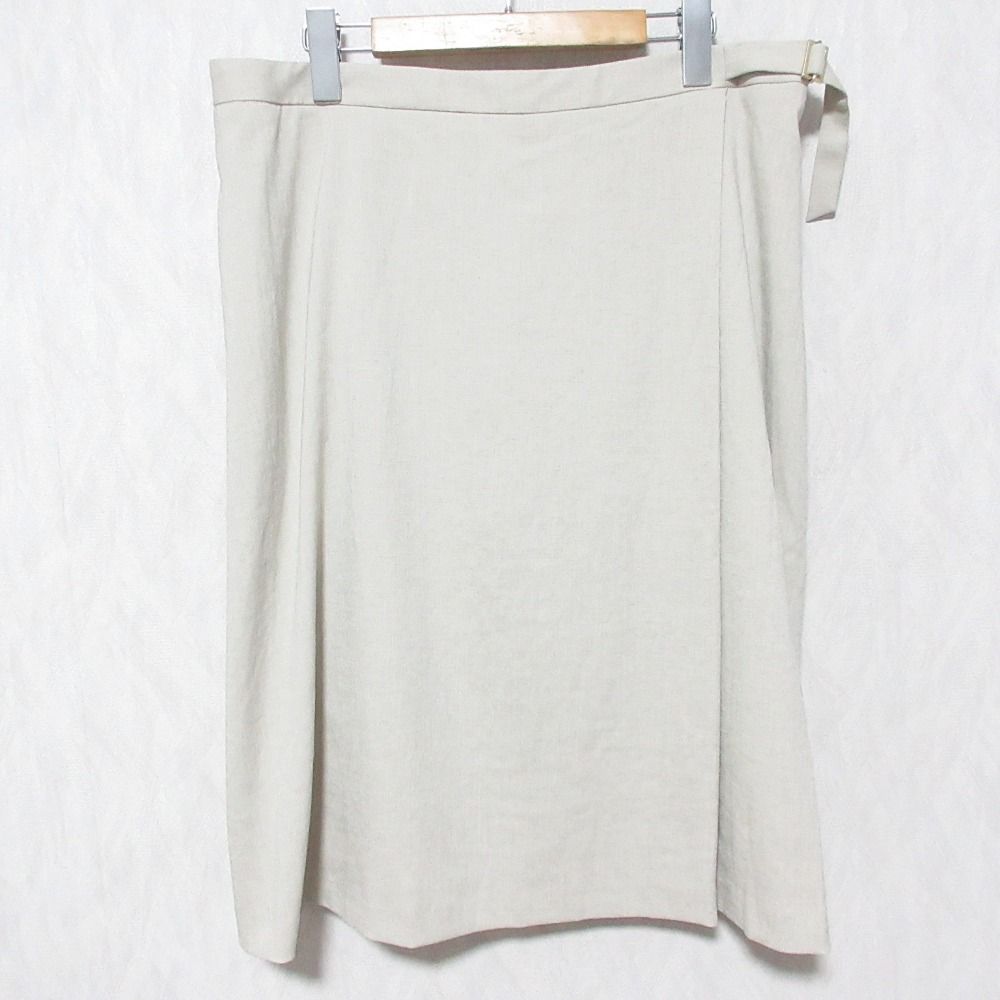未使用 24SS 23区 アイアスマットストレッチ フレア スカート SKWWCM0302 大きいサイズ 50 ベージュ レディース 古着 中古 USED