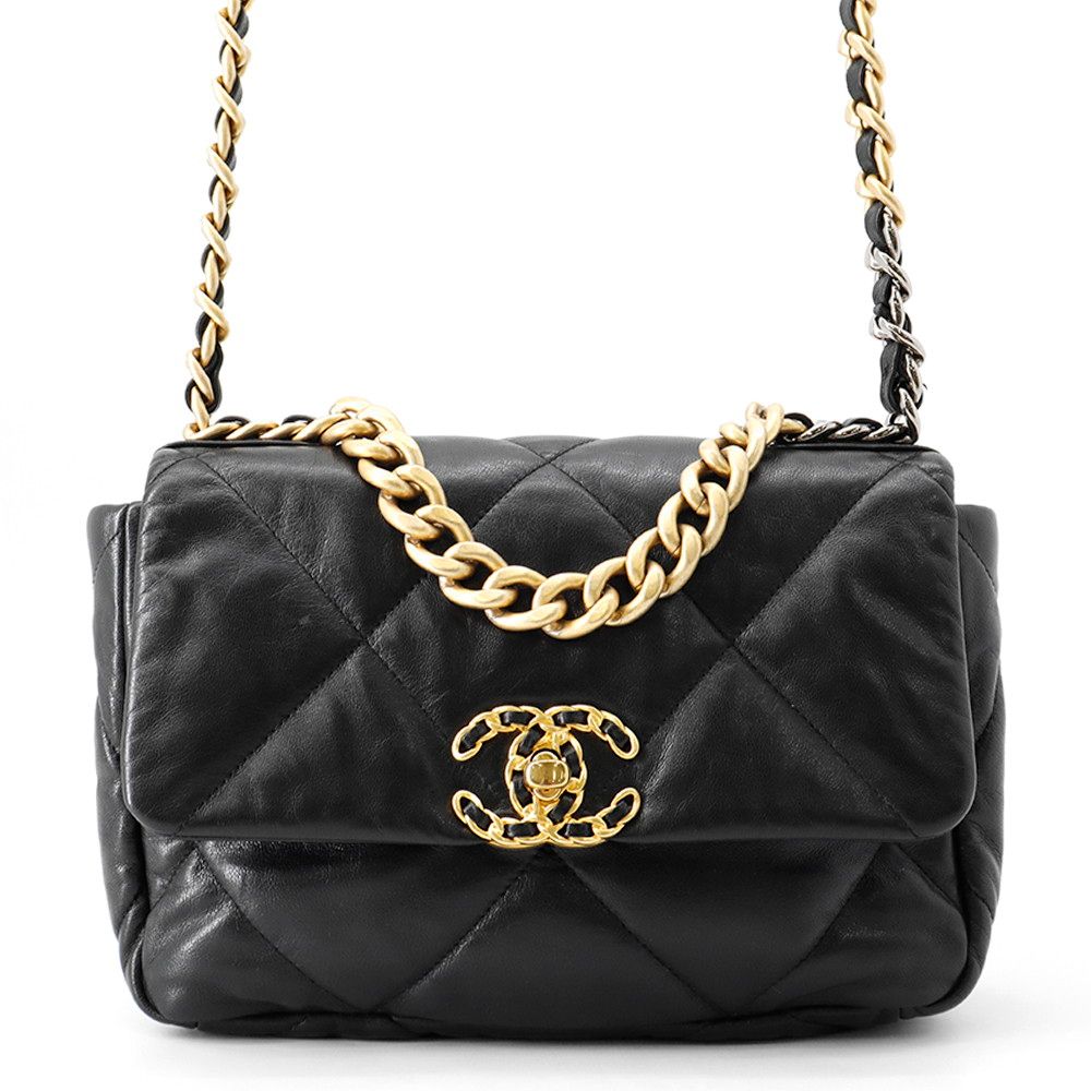 シャネル チェーンショルダーバッグ 19 フラップ バッグ ココマーク シャイニーラムスキン AS1160 CHANEL 黒