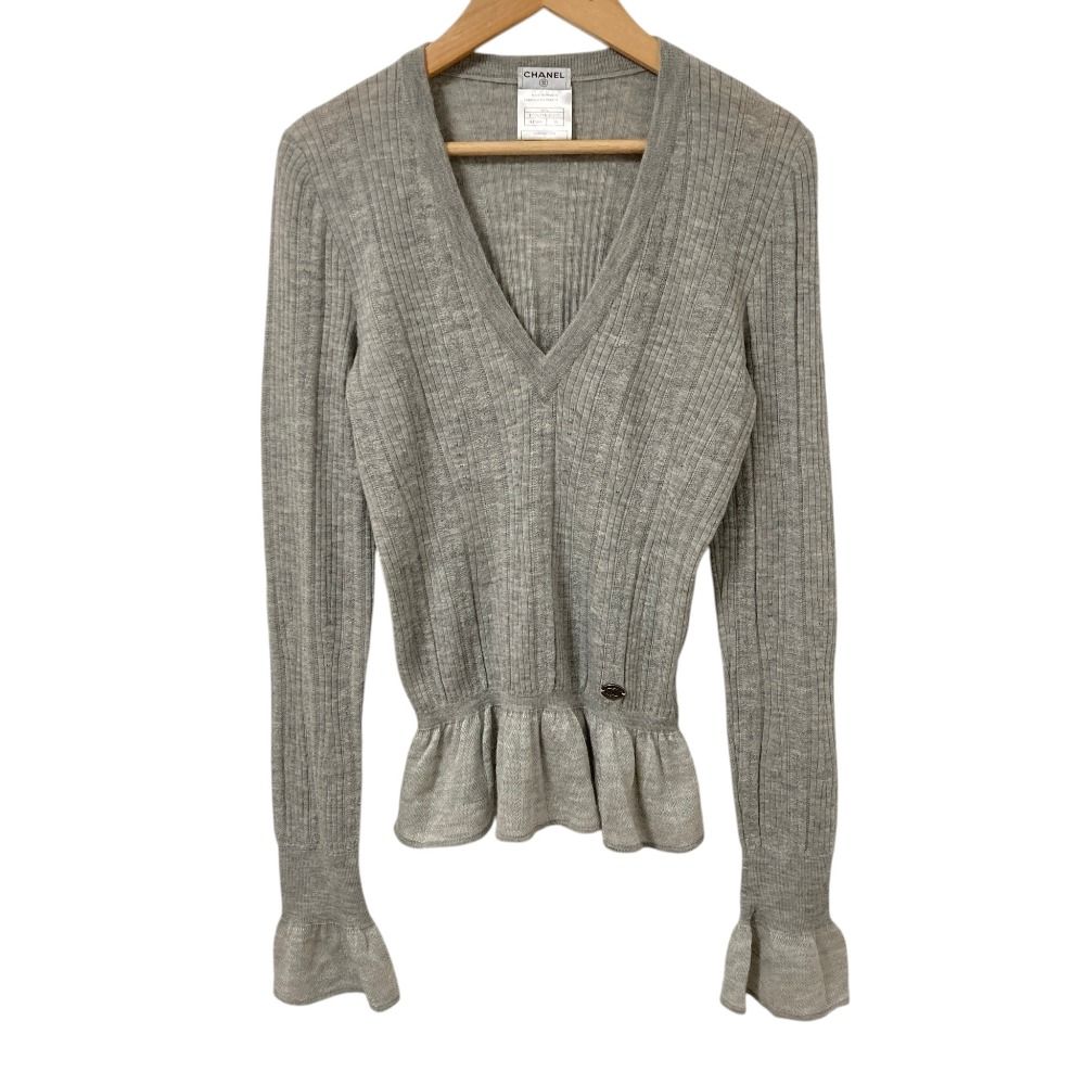 美品 06A CHANEL シャネル カシミヤ Vネック ニットトップス セーター P29635 サイズ38 グレー レディース 古着 中古 USED