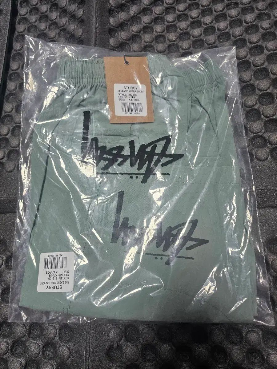 STUSSY BIG ベーシック ウォーター ハーフパンツ カーキ XL