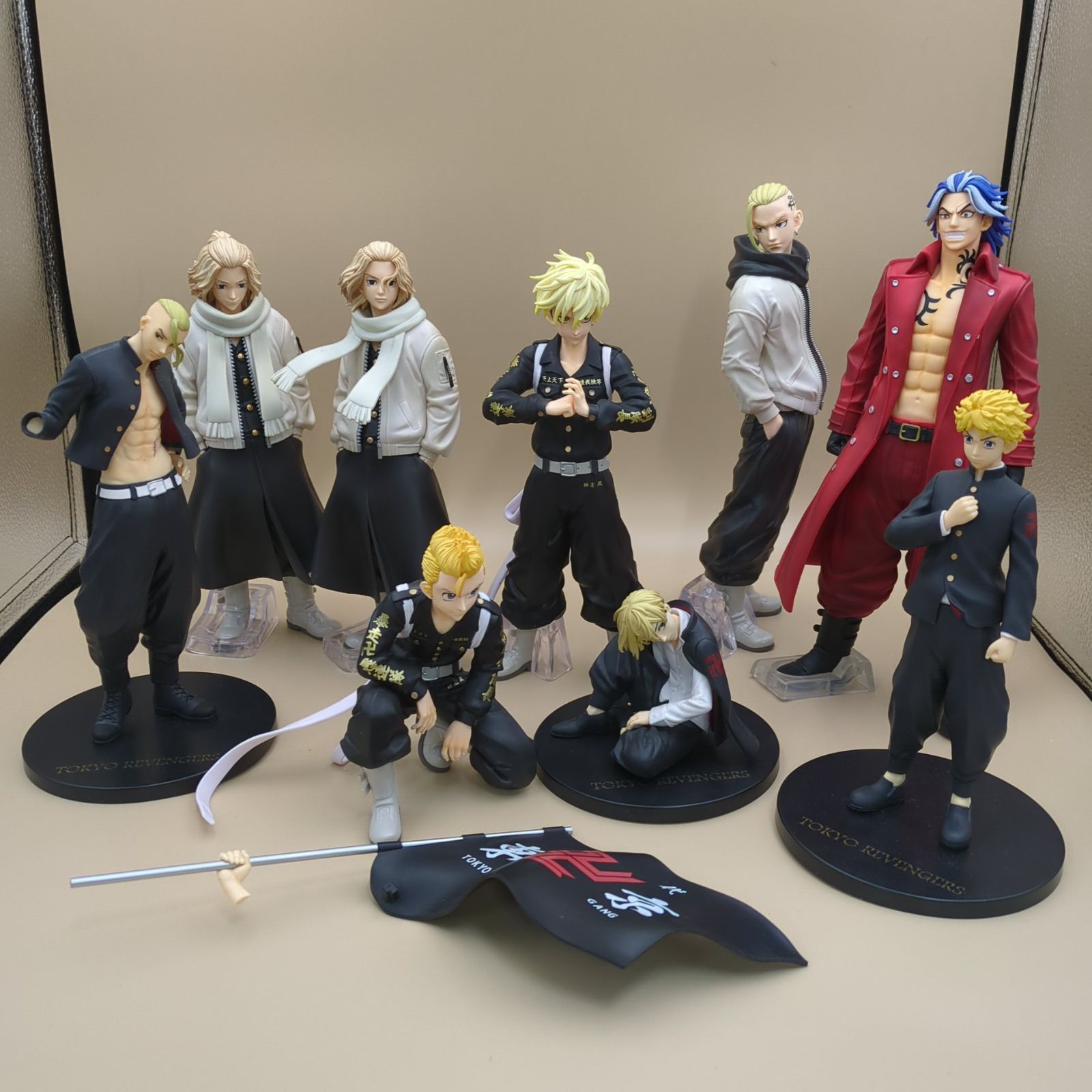 東京リベンジャーズ フィギュア 20体 まとめ売り 箱無し 現状品 アニメグッズ D42703】中古 箱なし 東京卍リベンジャーズ フィギュア 10体 まとめ
