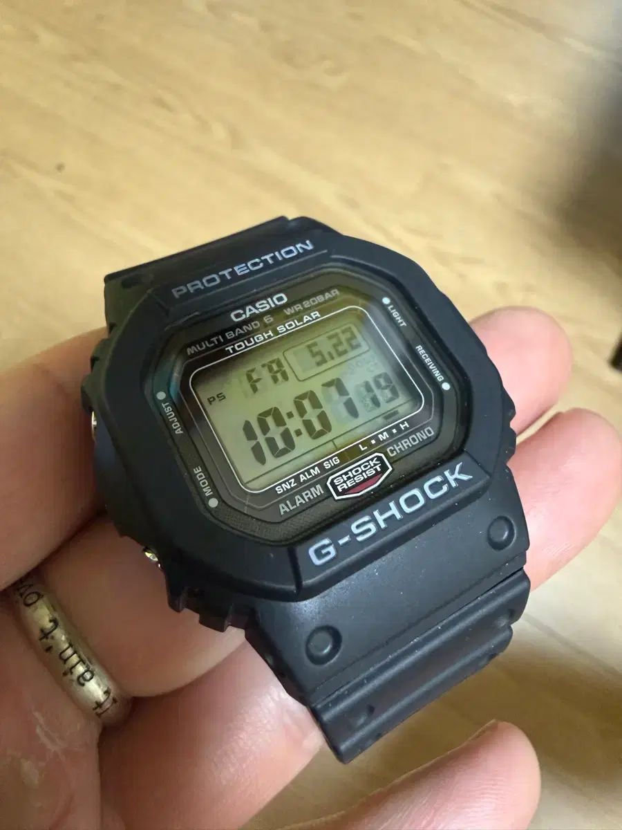 CASIO G-SHOCK GW-5000U-1JF (事実上新品)