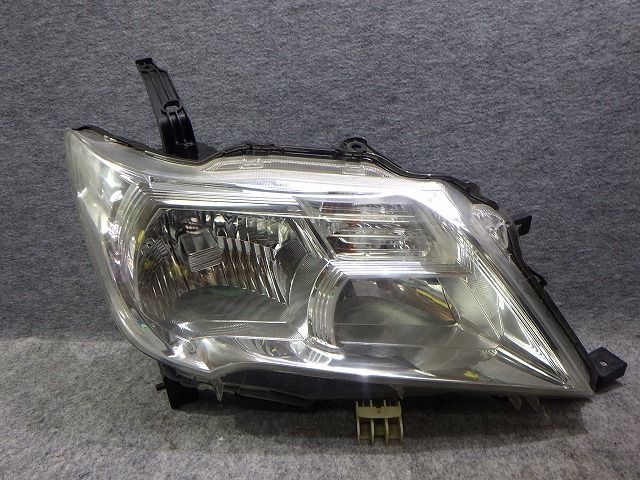 セレナ ヘッドライト 左右 HID C26 FNC26 前期 100-23097 26060-1VA5A