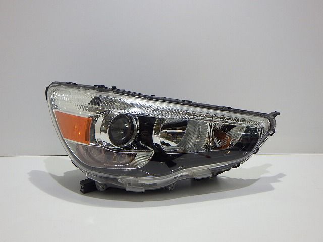 RVR 右ヘッドライト HID GA3W GA4W 前期 P9136 1B 8301B594 コーティング 綺麗 260521063