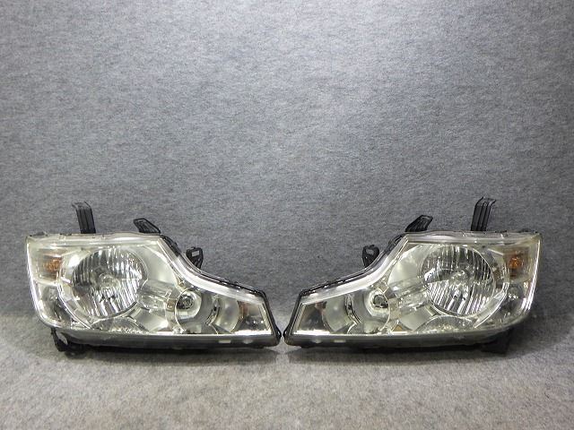ステップワゴン　ヘッドライト　左右　HID　RK1/2　100-22013　J1　33101-SZW-J11　バラスト付　260520008