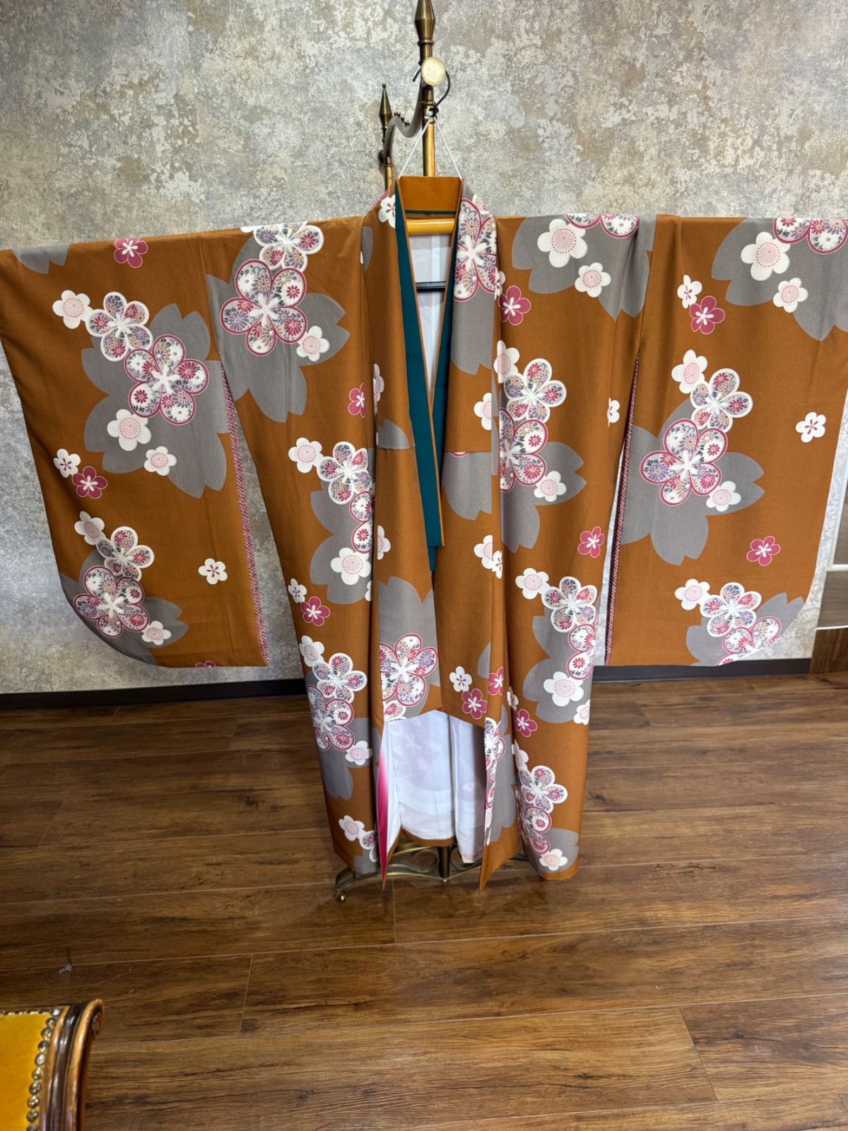 二尺袖着物　卒業袴用着物　レディース【5】茶色✖️グレー花柄
