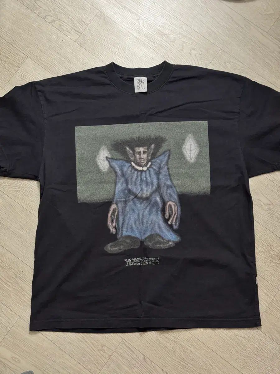 YESEYESEE Tシャツ 出品