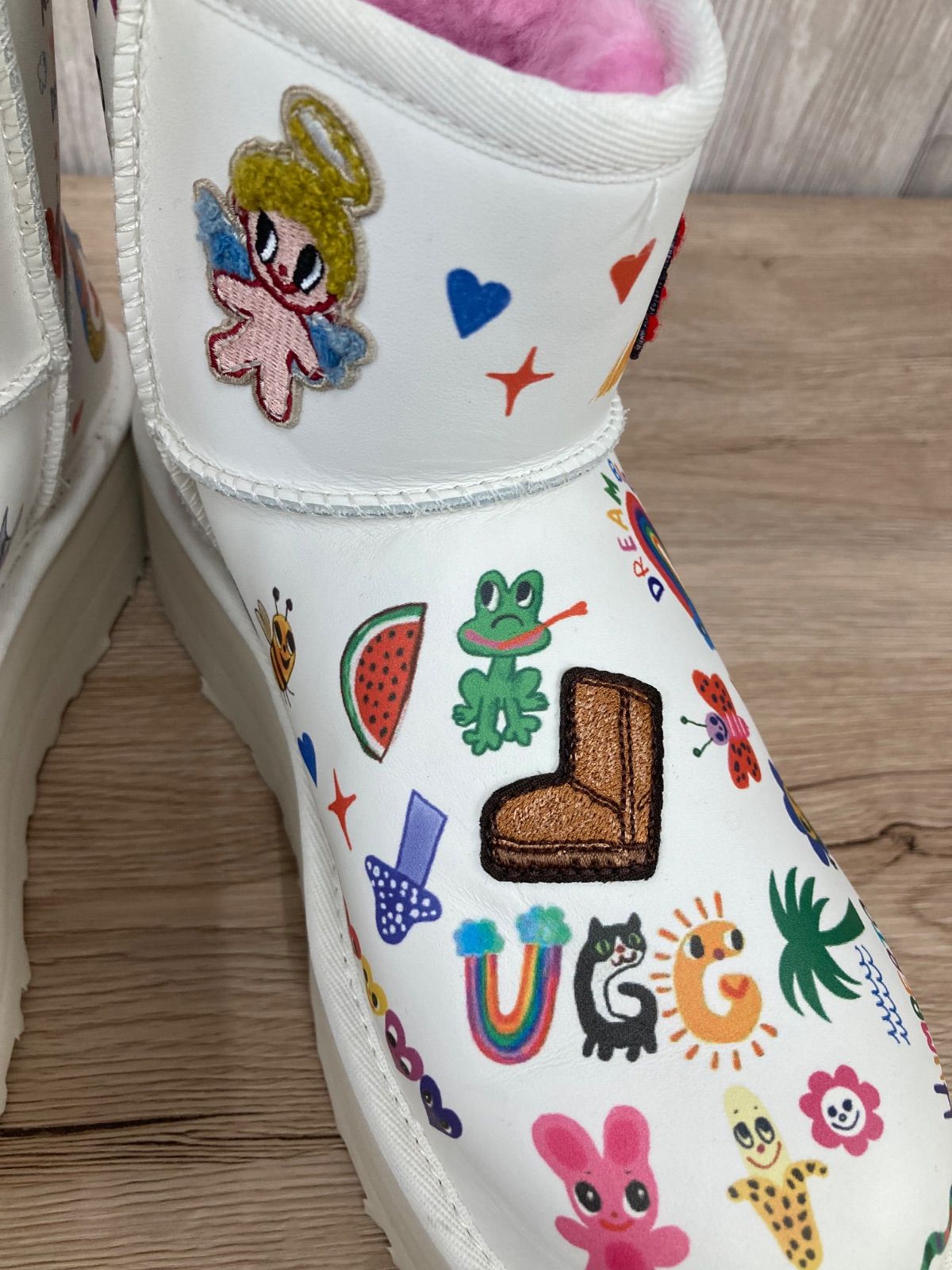 UGG アグ クラシック プラットフォーム ポップ スケッチ Classic 