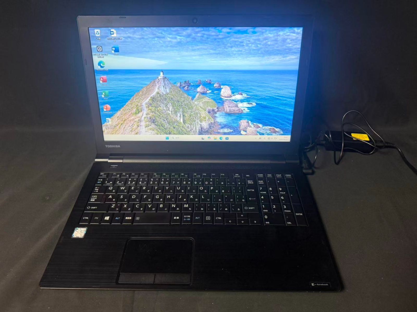 TOSHIBA dynabook B55/J Core i5-7200U/メモリ16GB/SSD512GB/Windows11