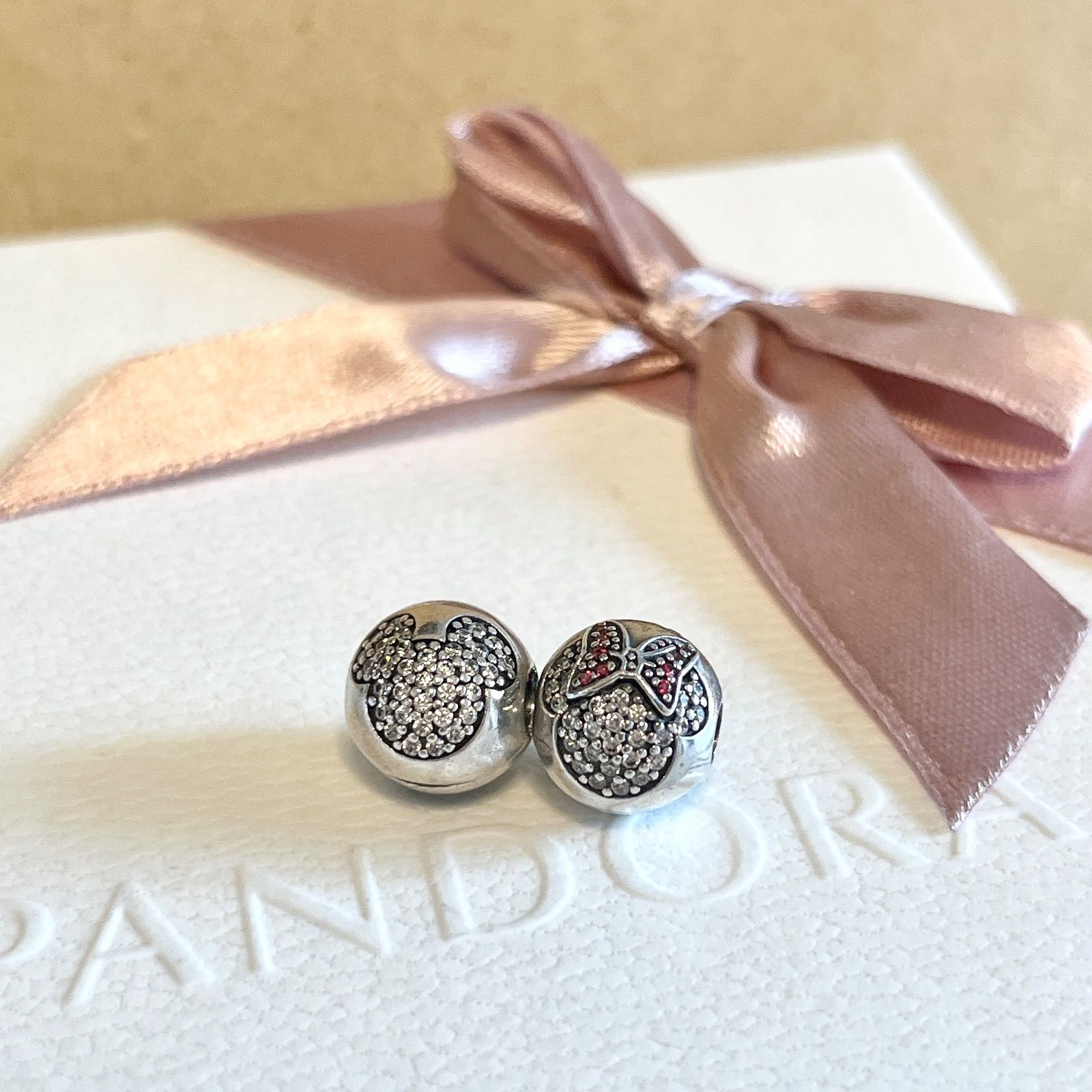 Pandora パンドラ ディズニー ミッキーミニー　クリップ　チャーム　2個セットDisney Mickey Minnie Mouse Pave Clip Charm
