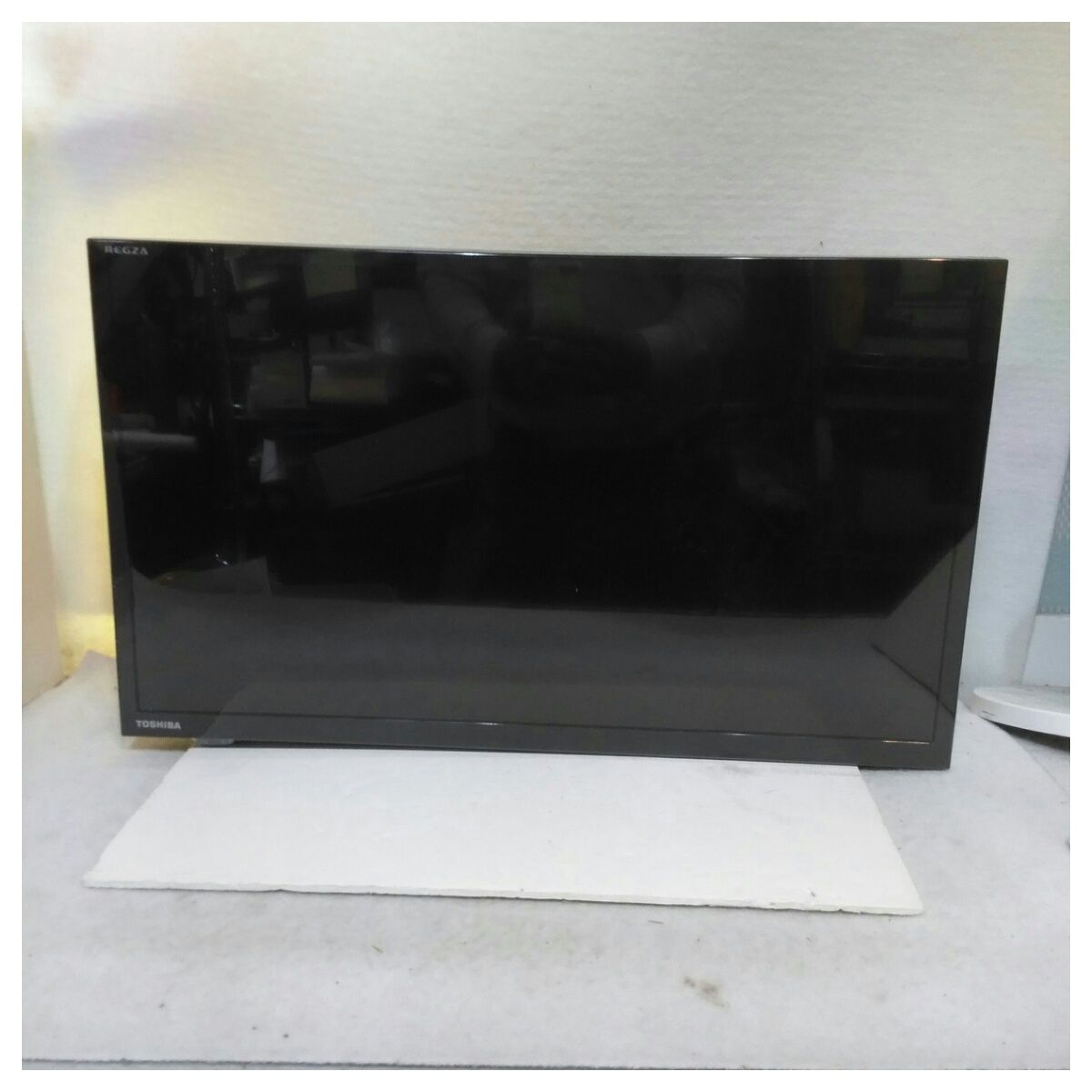 【動作確認済】【中古】スタンド欠品 本体・リモコンのみ 東芝 24型 液晶テレビ ハイビジョン REGZA 24S24 ブラック系 2024年製