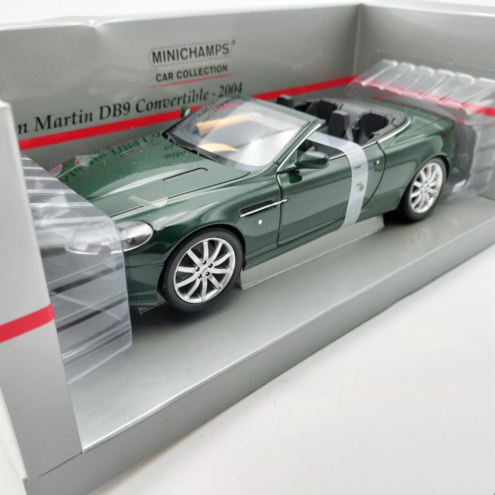 Minichamps】ミニチャンプス 1/18 アストンマーティン DB9