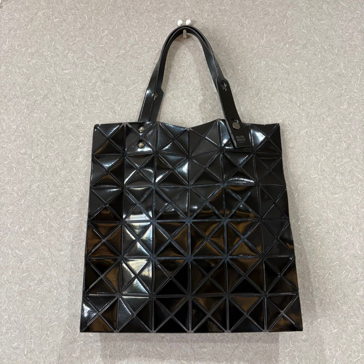 PLEATS PLEASE/ISSEY MIYAKE トートバッグ】ブラック バッグ - メルカリ