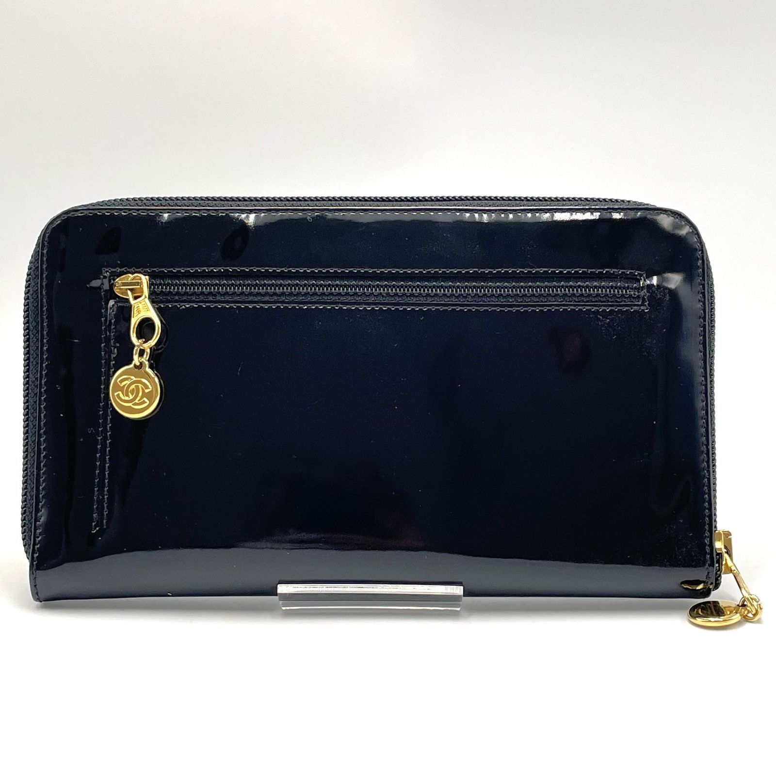 ブラックエナメルが美しいCHANEL長財布】CHANEL シャネル ココマーク