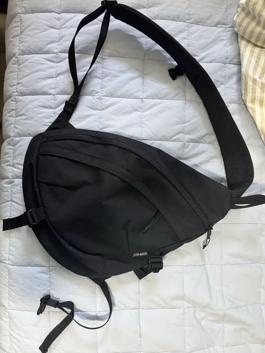グラミチ コーデュラ スリングバック 出品