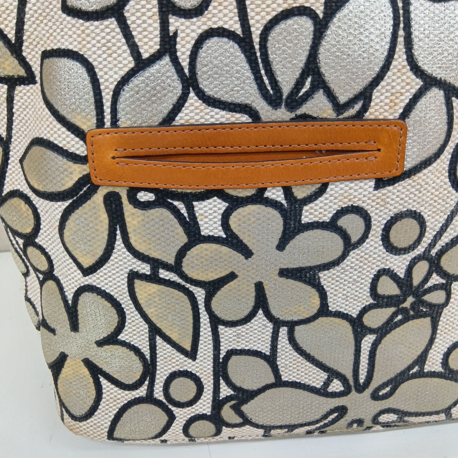 PELLE BORSA ／ ペレボルサ ♢ トートバッグ ／ 箔プリント フラワー 