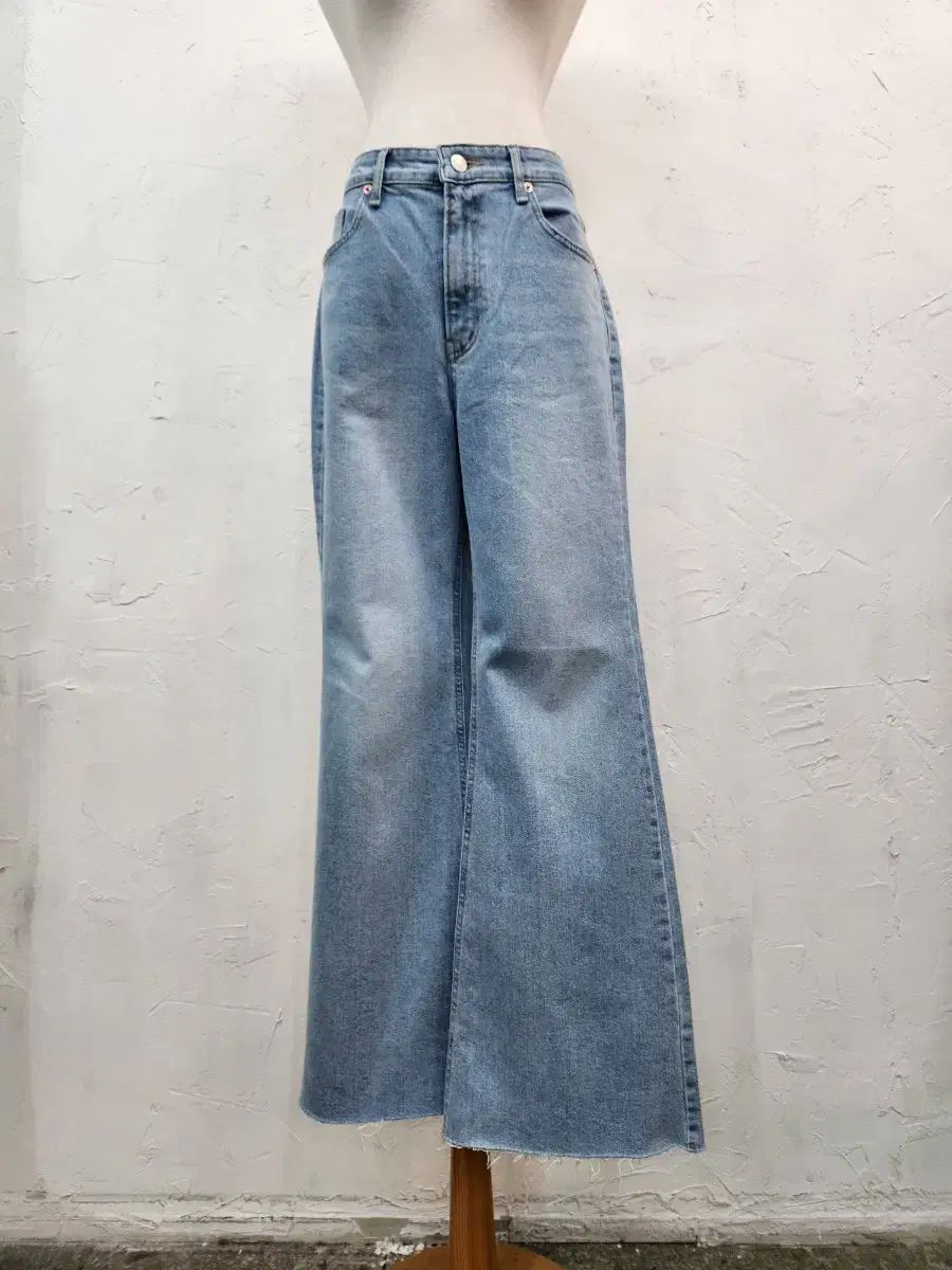 清涼 ウォッシュ デニム ワイド ブーツカットパンツ