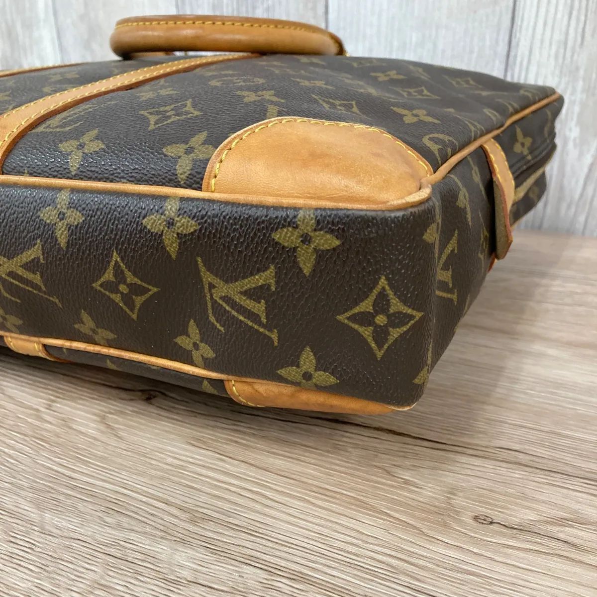 LOUIS VUITTONルイヴィトン モノグラム ポルトドキュマン ビジネス LOUIS VUITTON ルイヴィトン ビジネスバック ポルトドキュマン