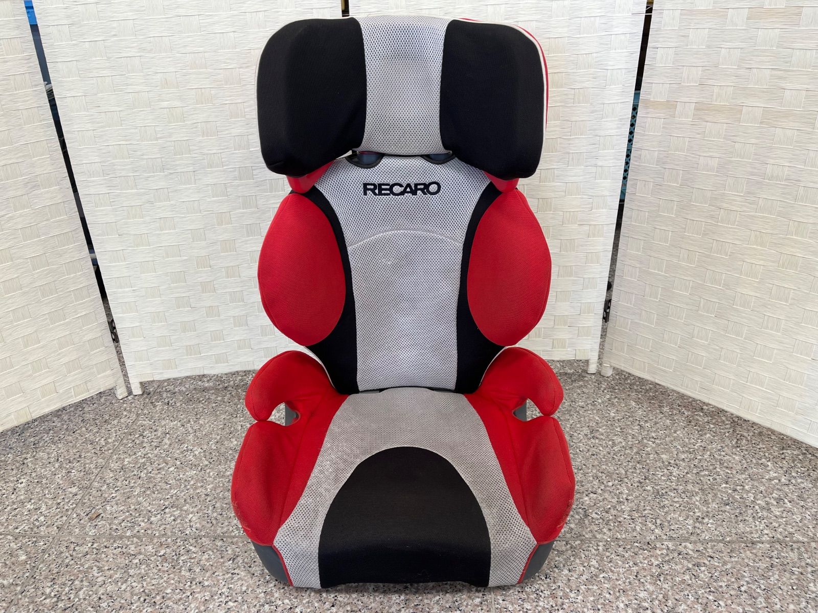 RECARO J1 ジュニアシート レッド/ブラック RECARO ブースターシート