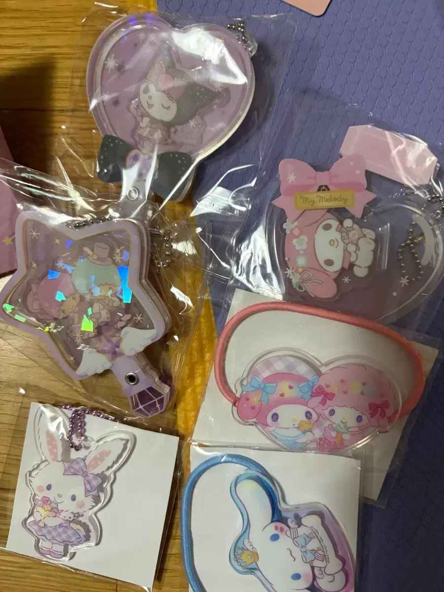 サンリオ 쉐이커 いちご キーホルダー 付録 ヘアゴム 箸 クロミ マイメロディ