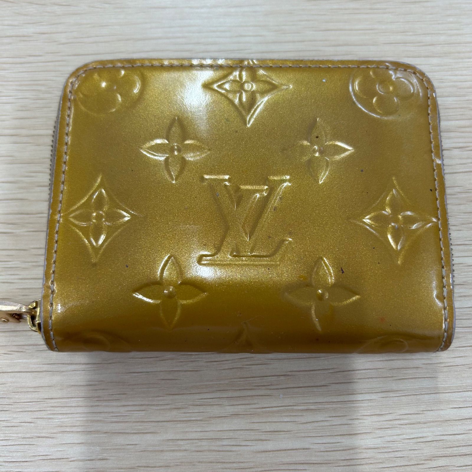 訳アリ LOUIS VUITTON ルイヴィトン ヴェルニ ジッピー コインパース