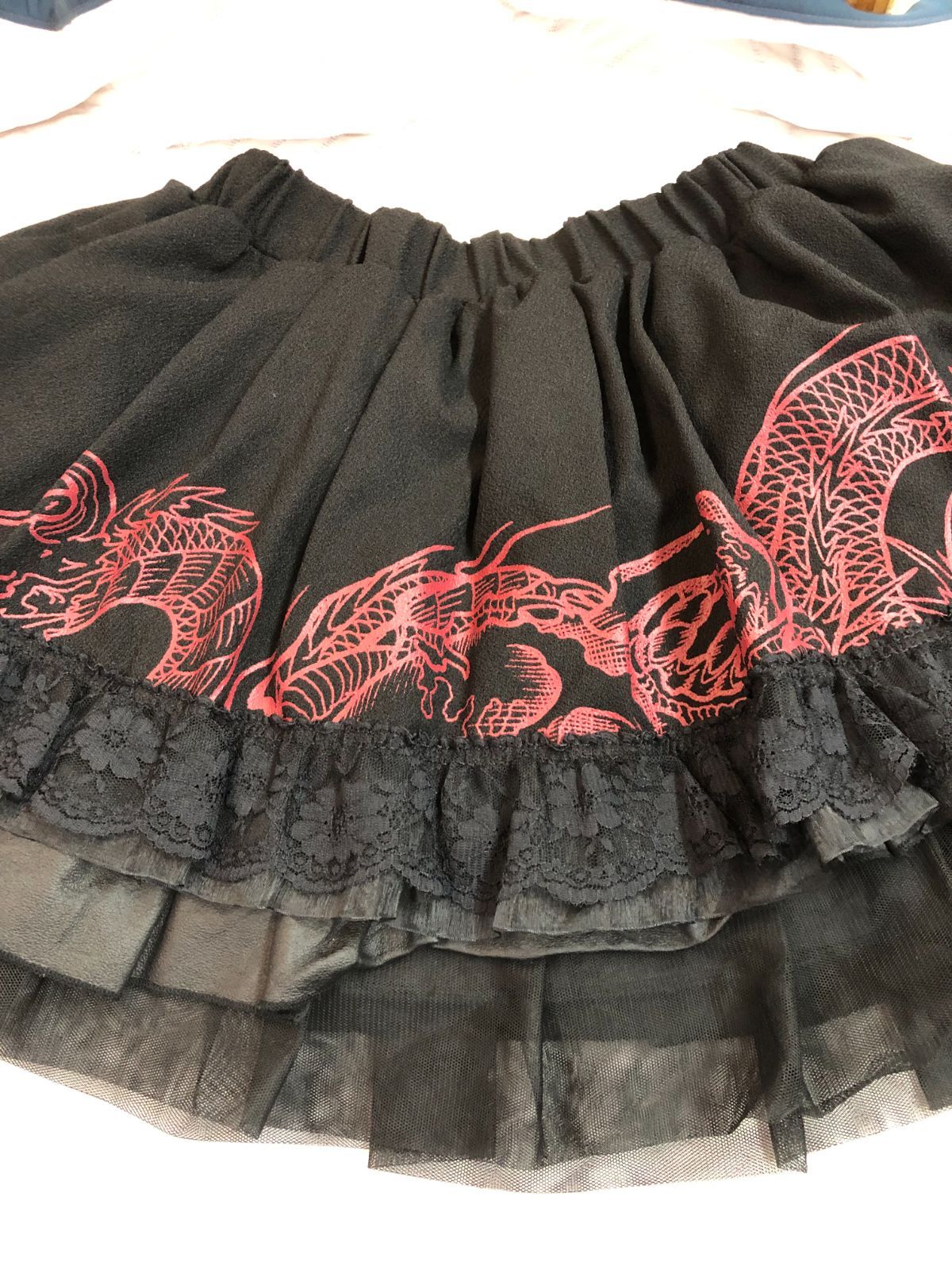 QutieFrash ドラゴンサテンコルセット スカート セットアップ - メルカリ