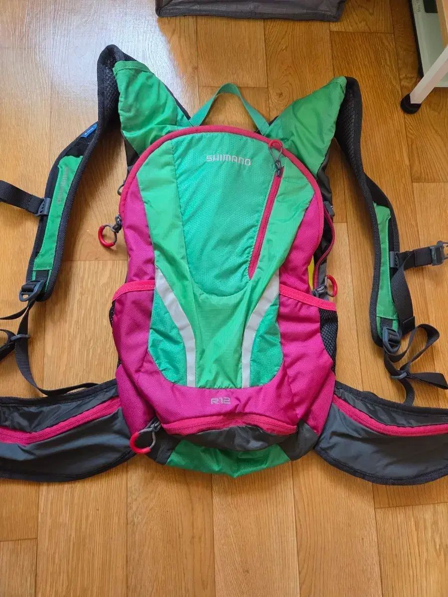 SHIMANO（シマノ） R12 バックパック 12L