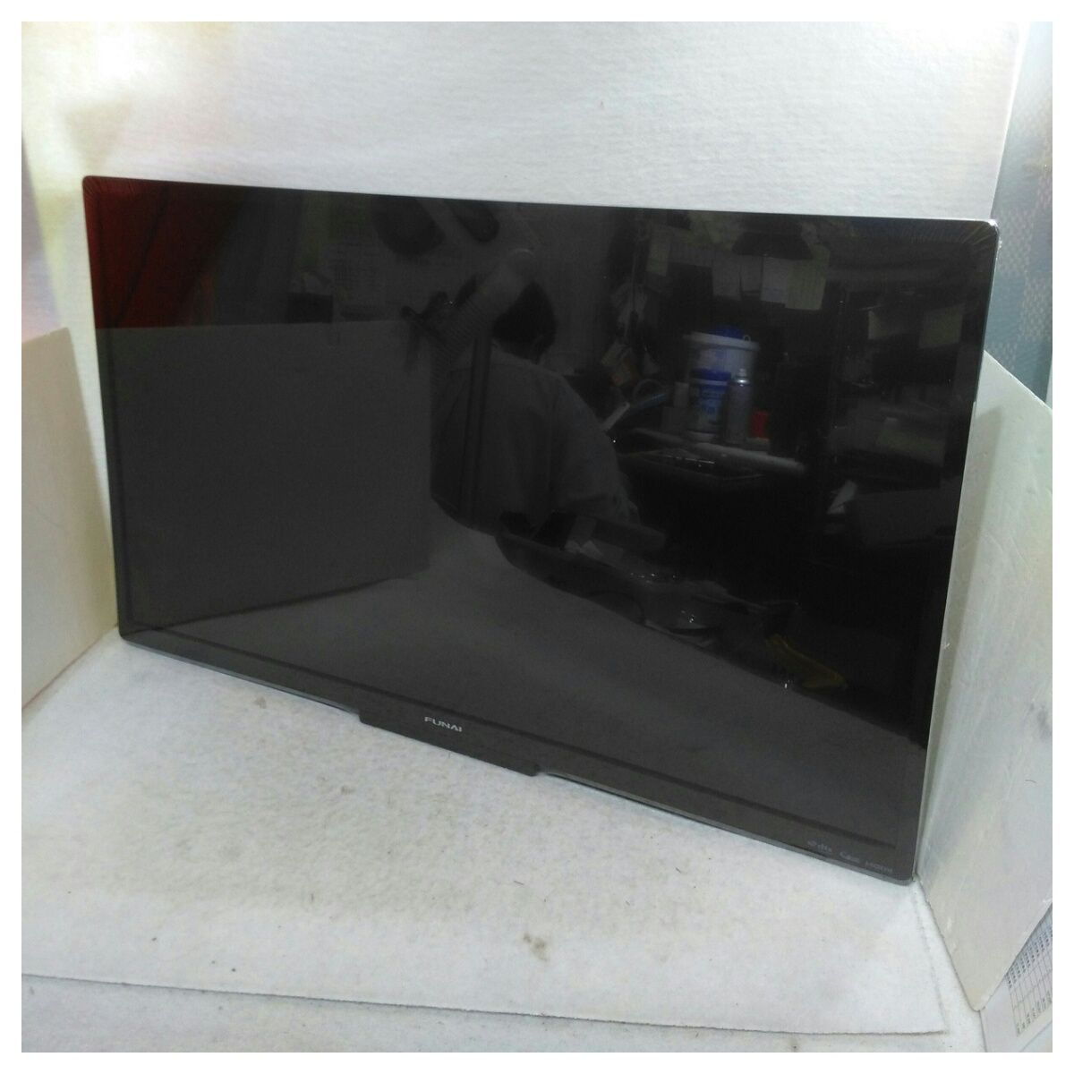 【動作確認済】【中古】スタンド欠品 本体・リモコンのみ フナイ 32型 液晶テレビ ハイビジョン FL-32H1010 ブラック系 2021年製