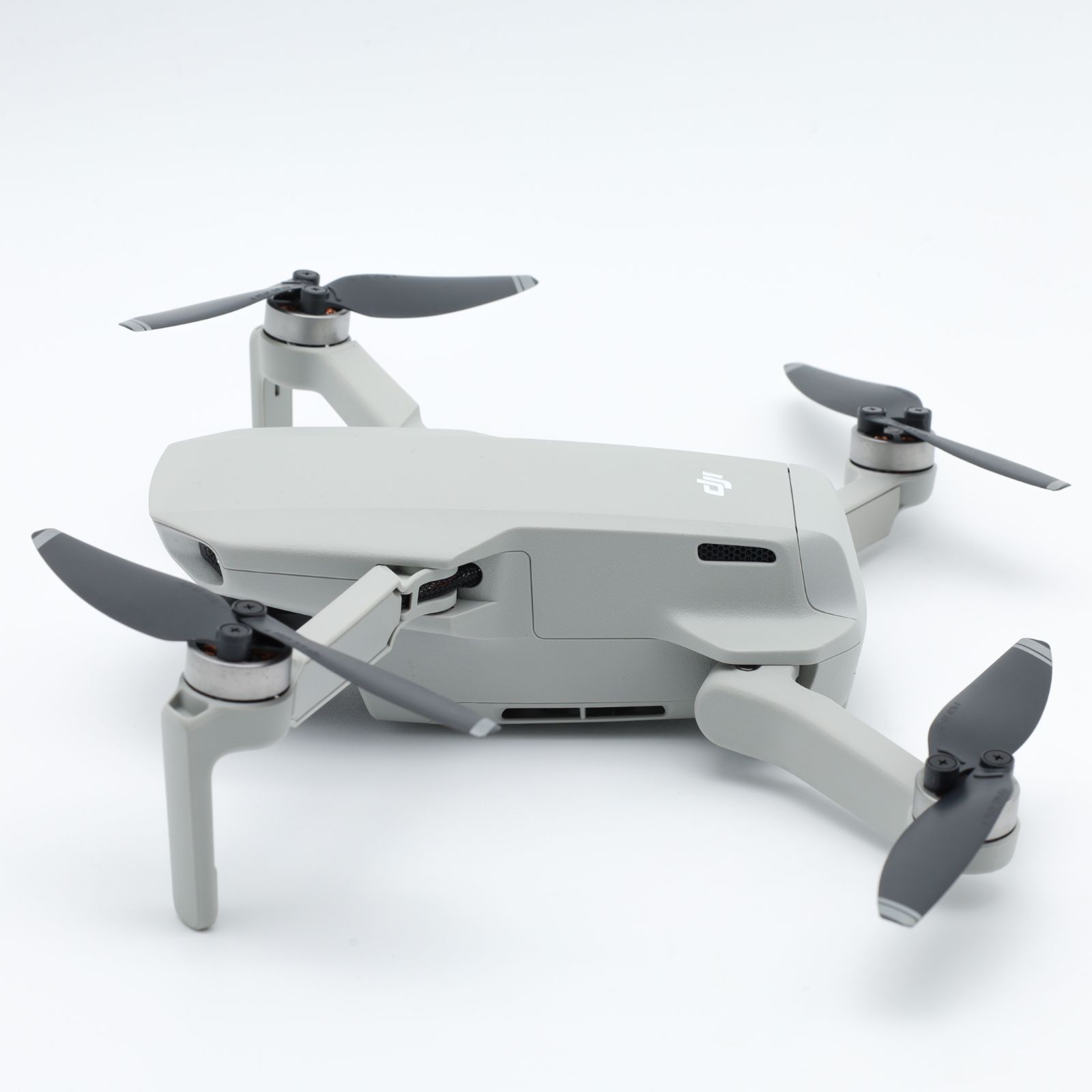 DJI DJI Mini 2 Fly More コンボ _GP00006960 - メルカリ