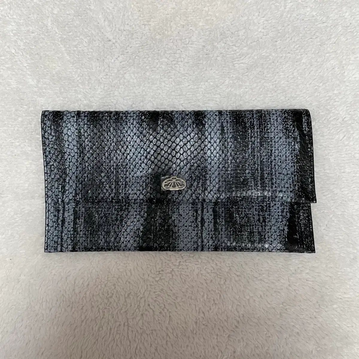 *新品* DECKE 덱케 クラッチバッグ