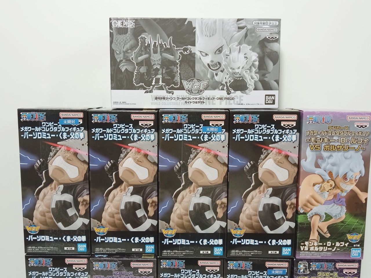 ONIPIECE ワンピースメガワールドコレクタブルフィギュア ルフィ バー