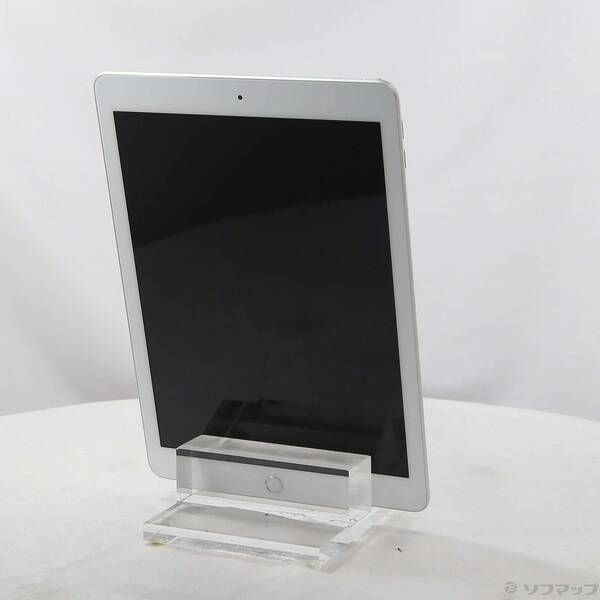iPad 第6世代 32GB シルバー 中古 Wi-Fi - メルカリ
